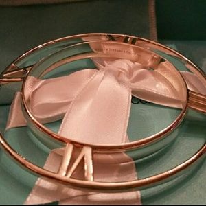 Tiffany & Co. Jewelry - Tiffany & Co. Retired Thick Atlas Bangle Bracelet Tiffany & Co. Jewelry - Tiffany & Co. Retired Thick Atlas Bangle Bracelet
